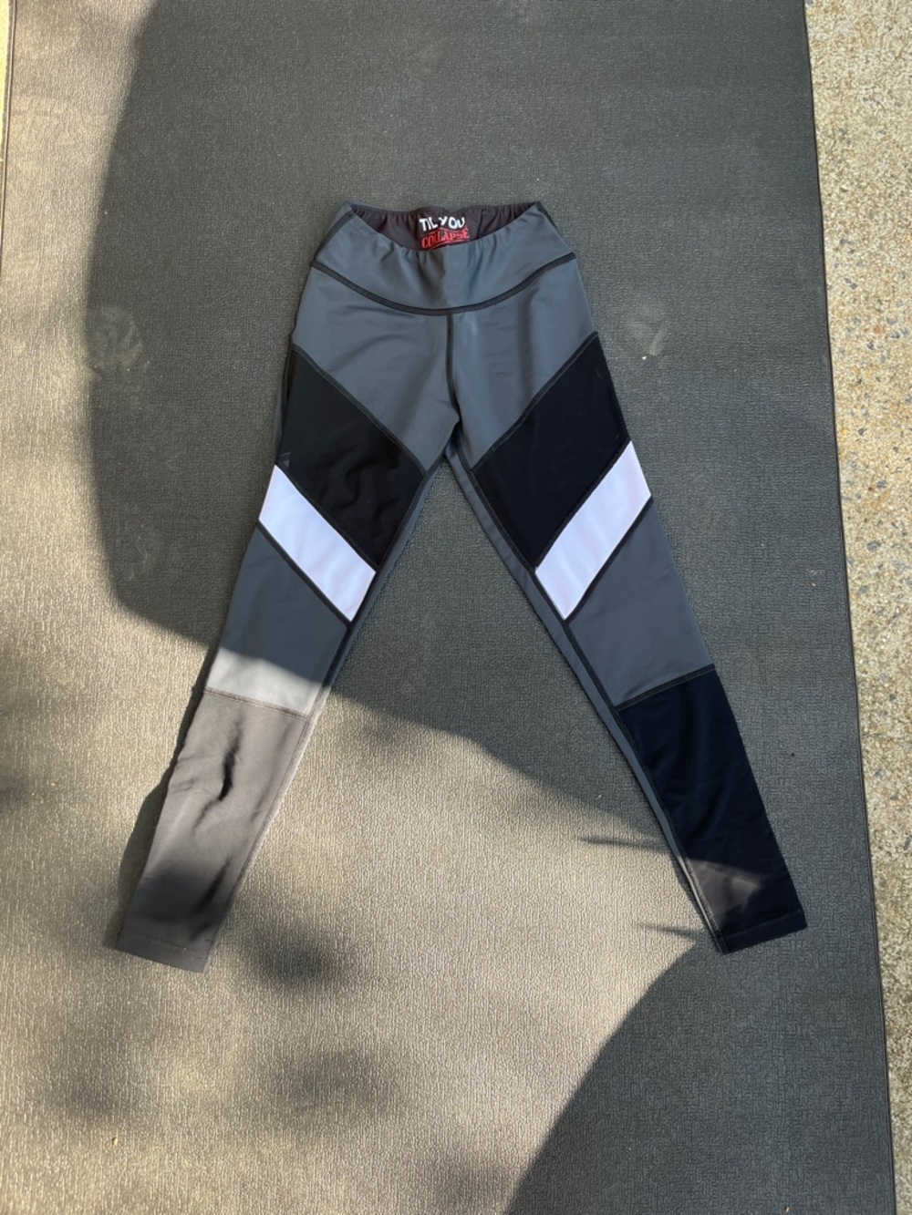 Til You Collapse Gray Black White Colorblock Performance Leggings